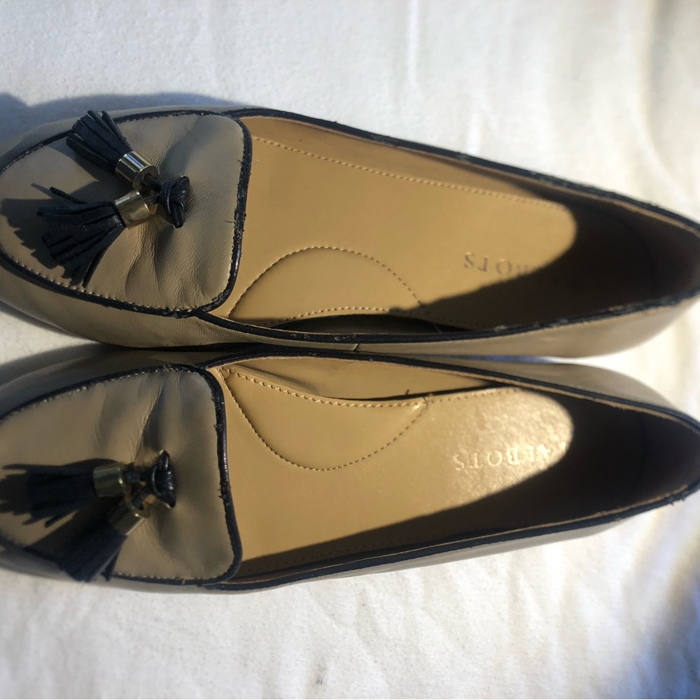 Talbots loafers size 9 tan with black tassels and trim